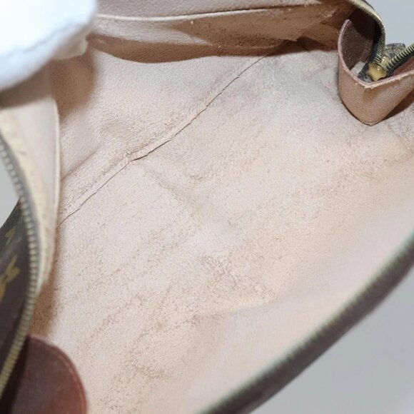 LOUIS VUITTON Monogram Trousse Demi Ronde Cosmetic Pouch M47520 LV Auth 131597 - Picture 10 of 16